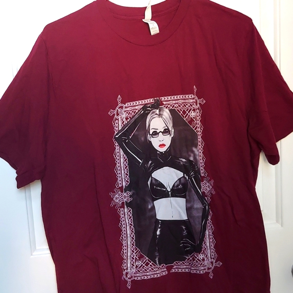 Wine red tshirt leather model girl